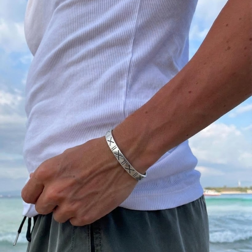 Crossroads Cuff