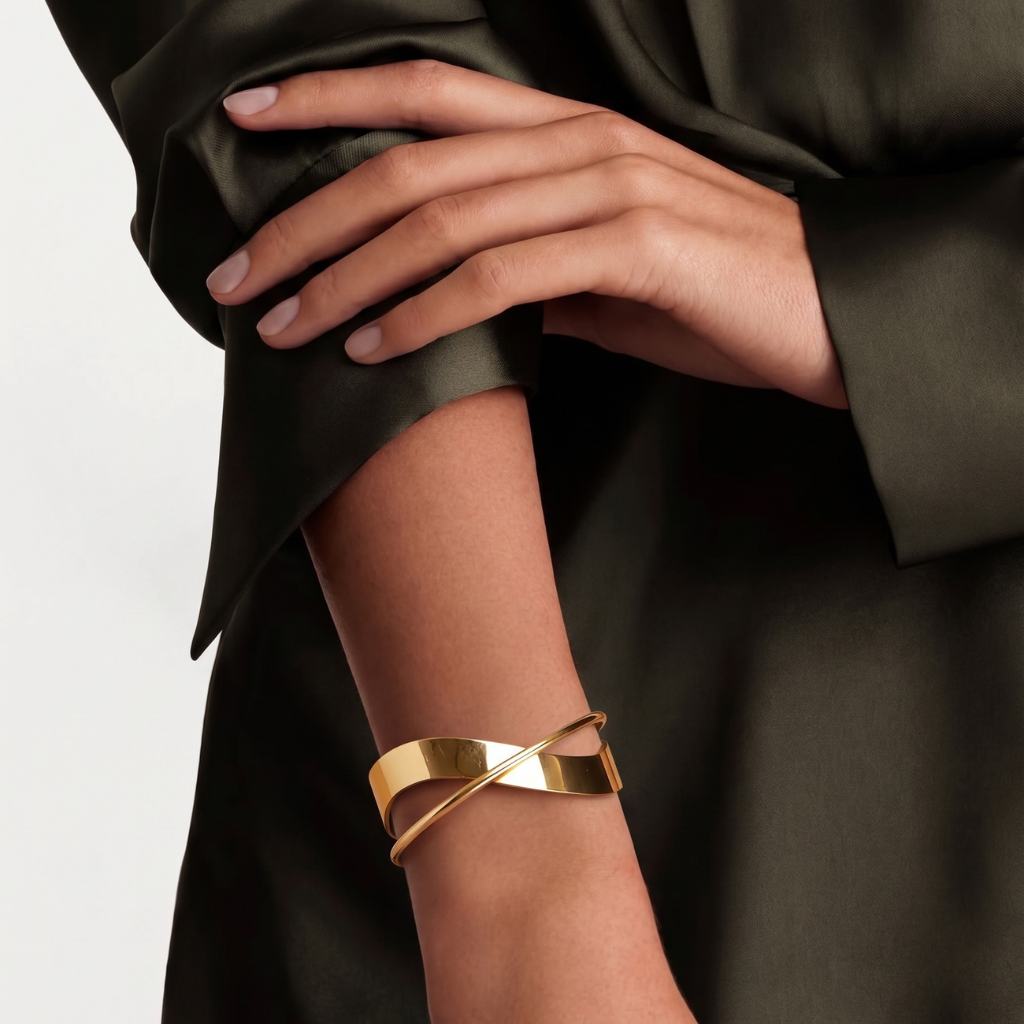 Eterna Flow Cuff