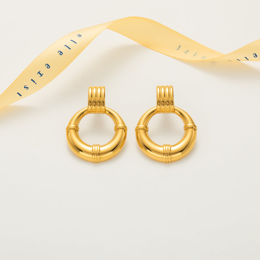 Bold Ribbed Circular