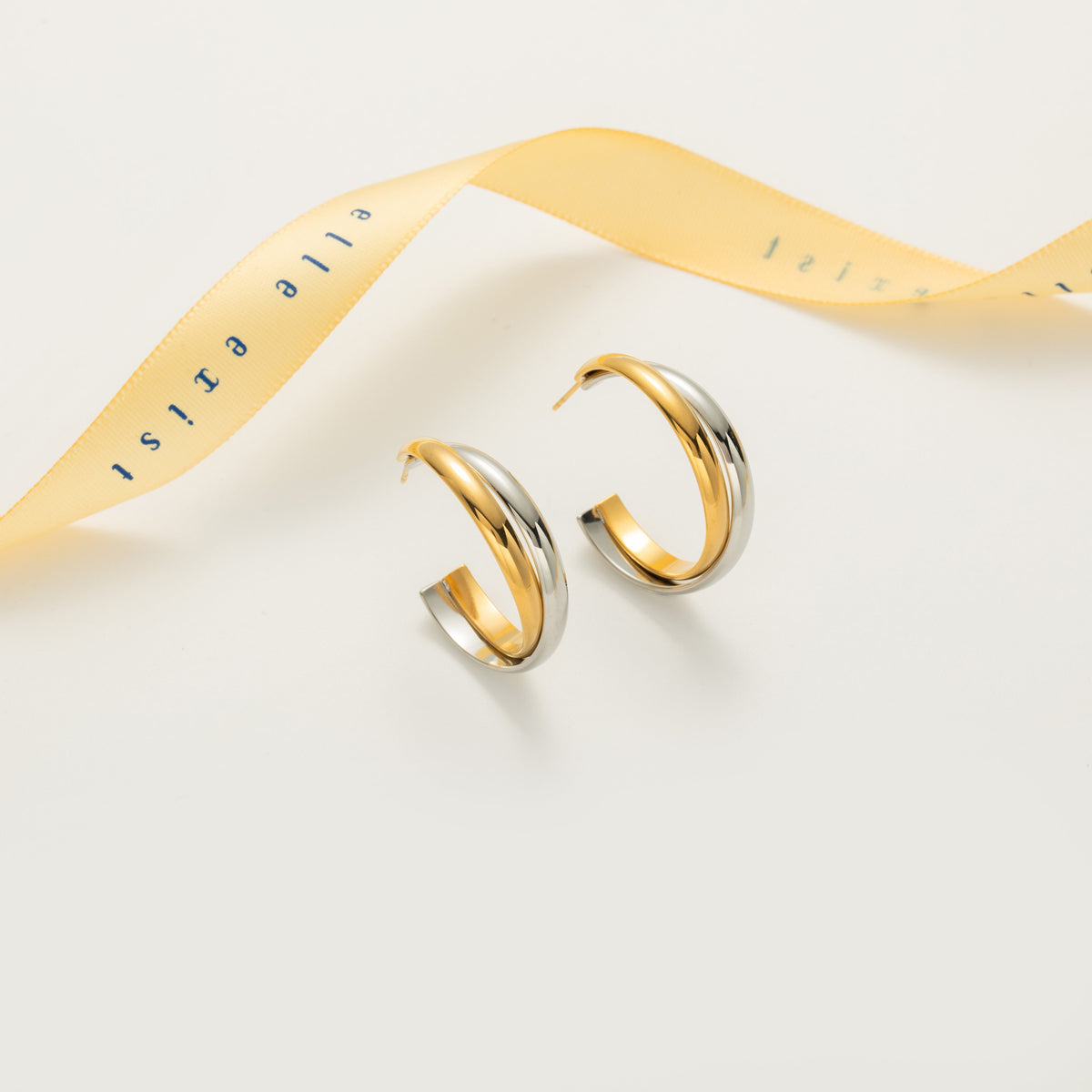Minimalist Open Hoops